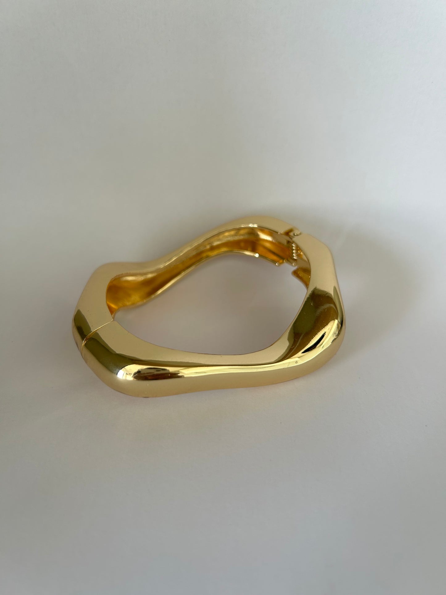 VINTAGE ASYMMETRICAL BANGLE