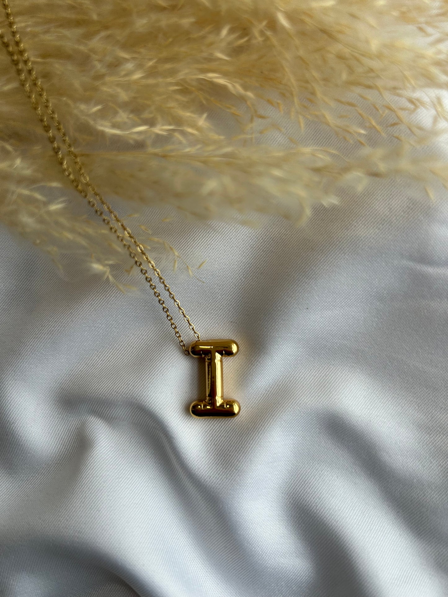 BUBBLE INITIAL NECKLACE (GOLD)