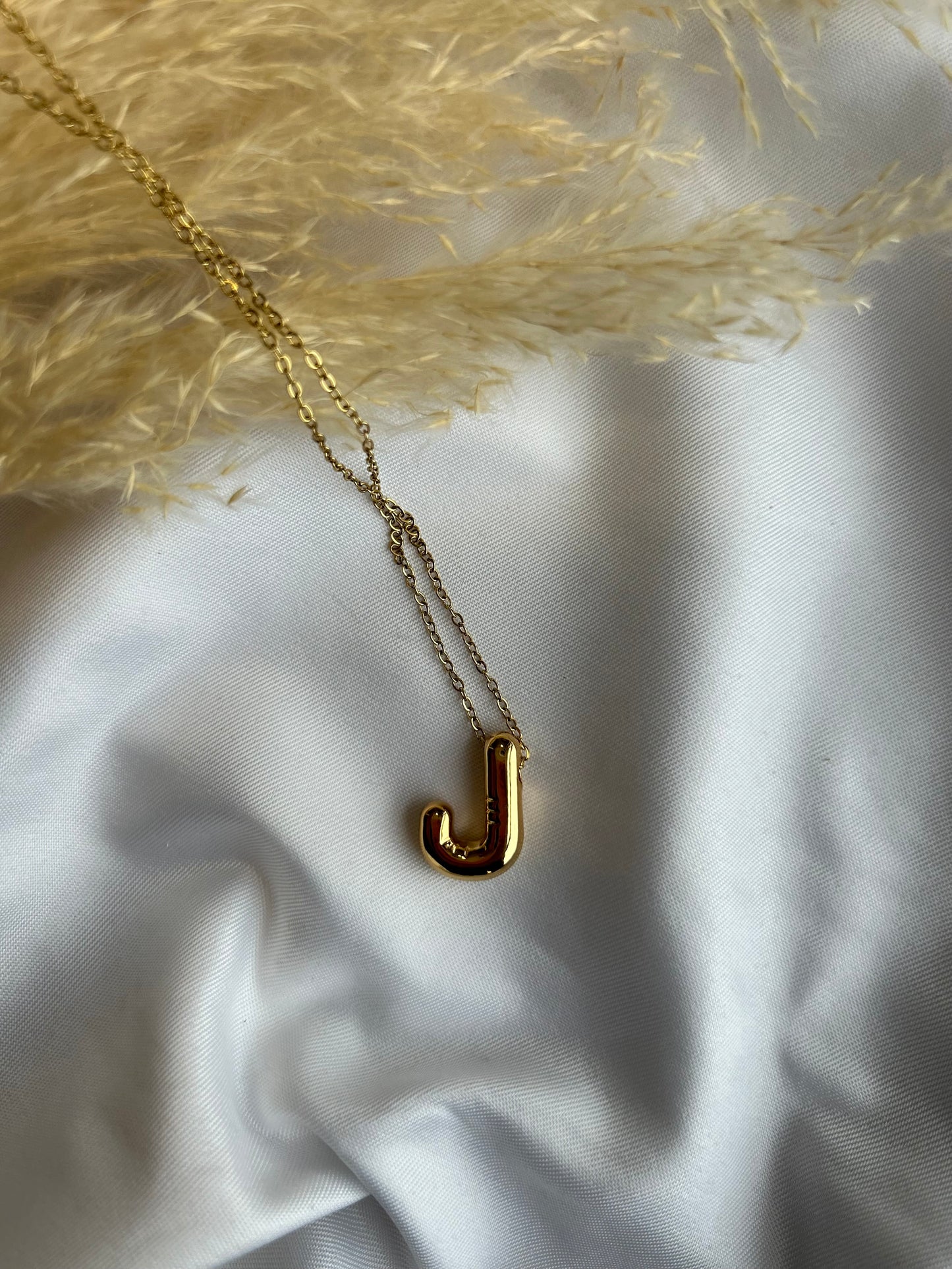 BUBBLE INITIAL NECKLACE (GOLD)