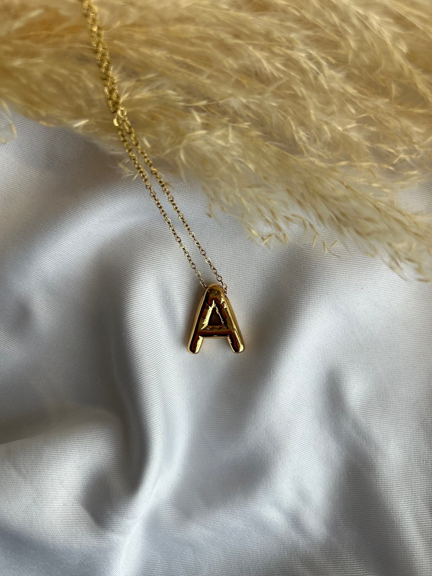 BUBBLE INITIAL NECKLACE (GOLD)