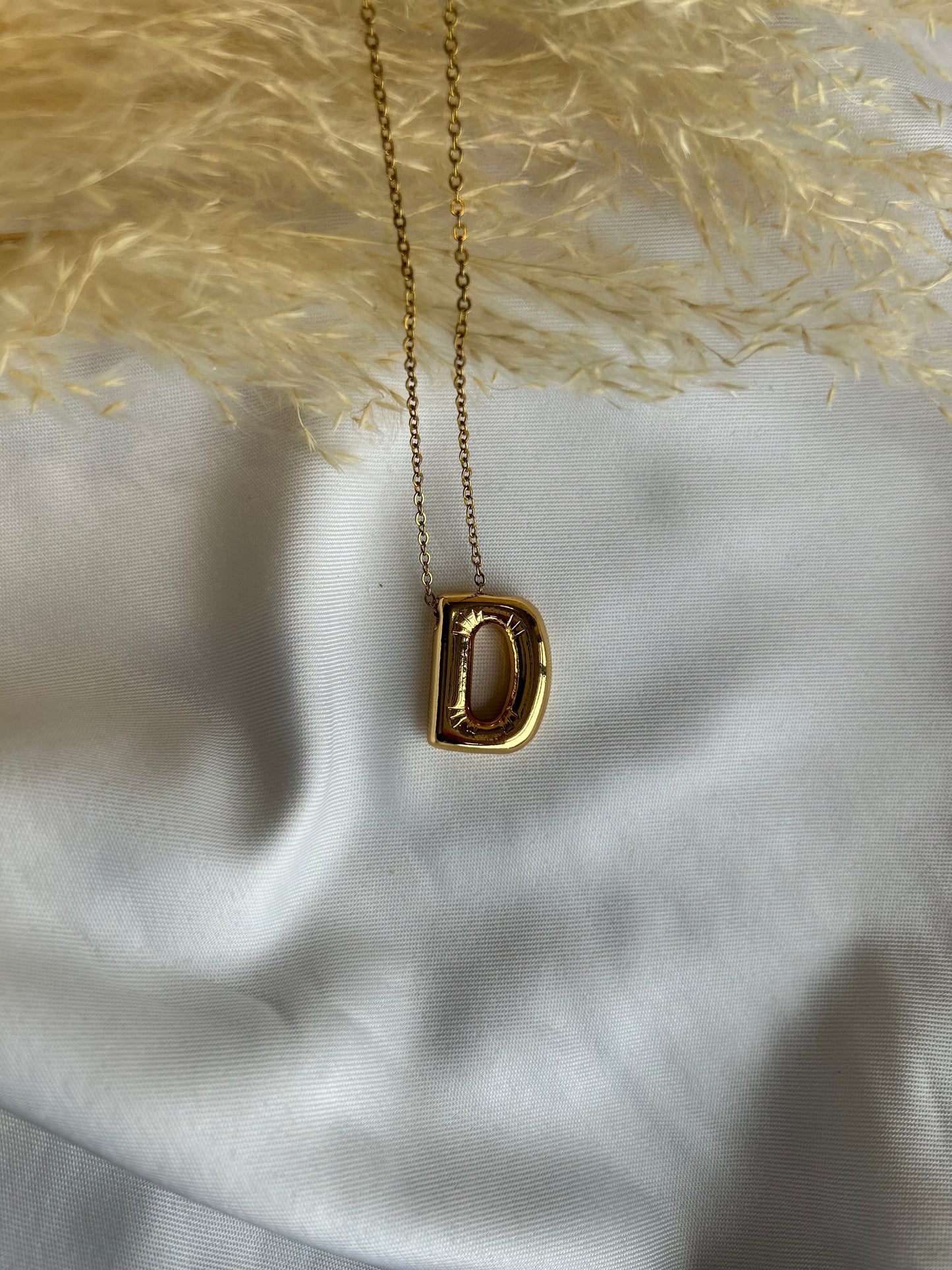 BUBBLE INITIAL NECKLACE (GOLD)