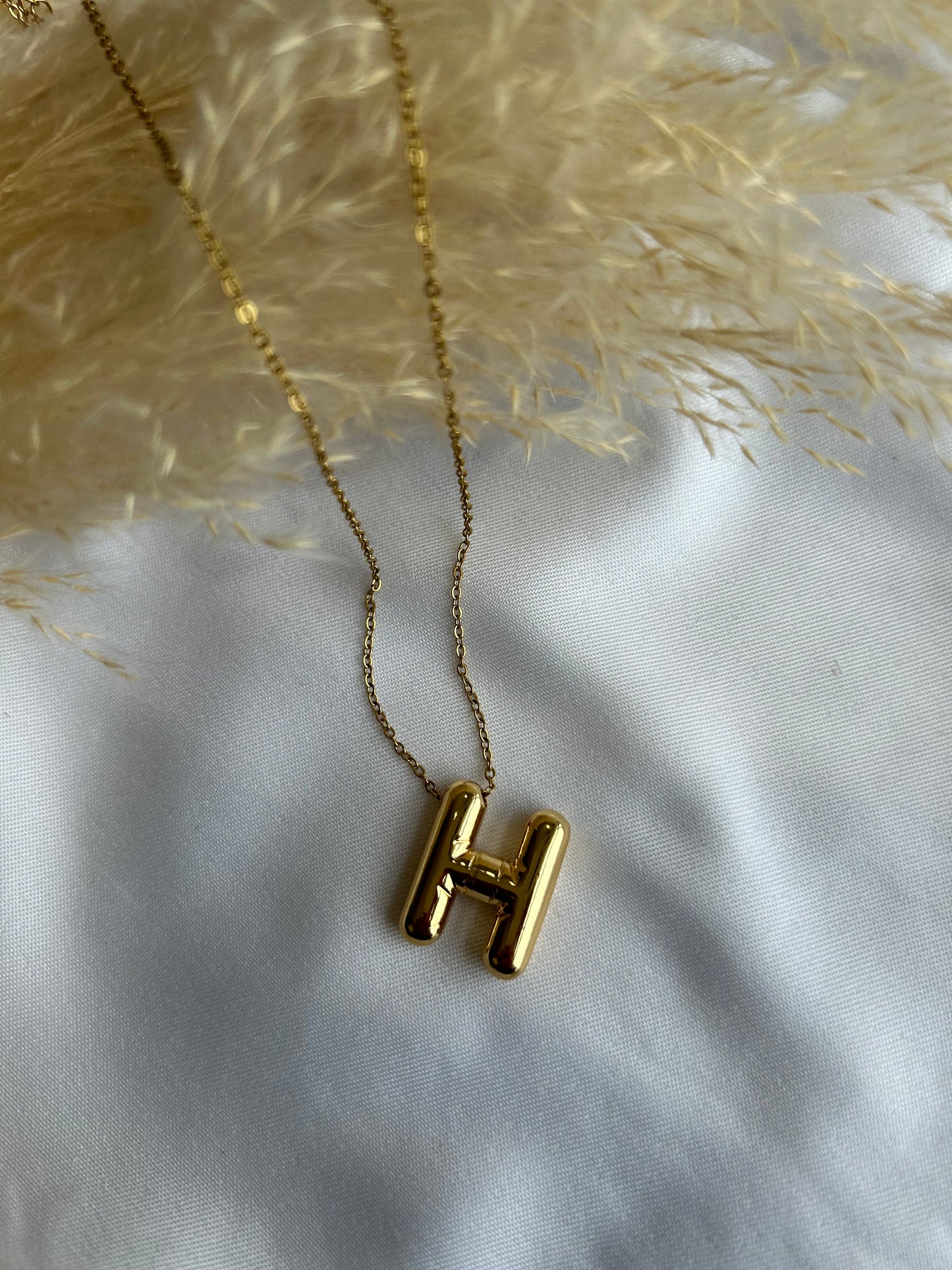 BUBBLE INITIAL NECKLACE (GOLD)