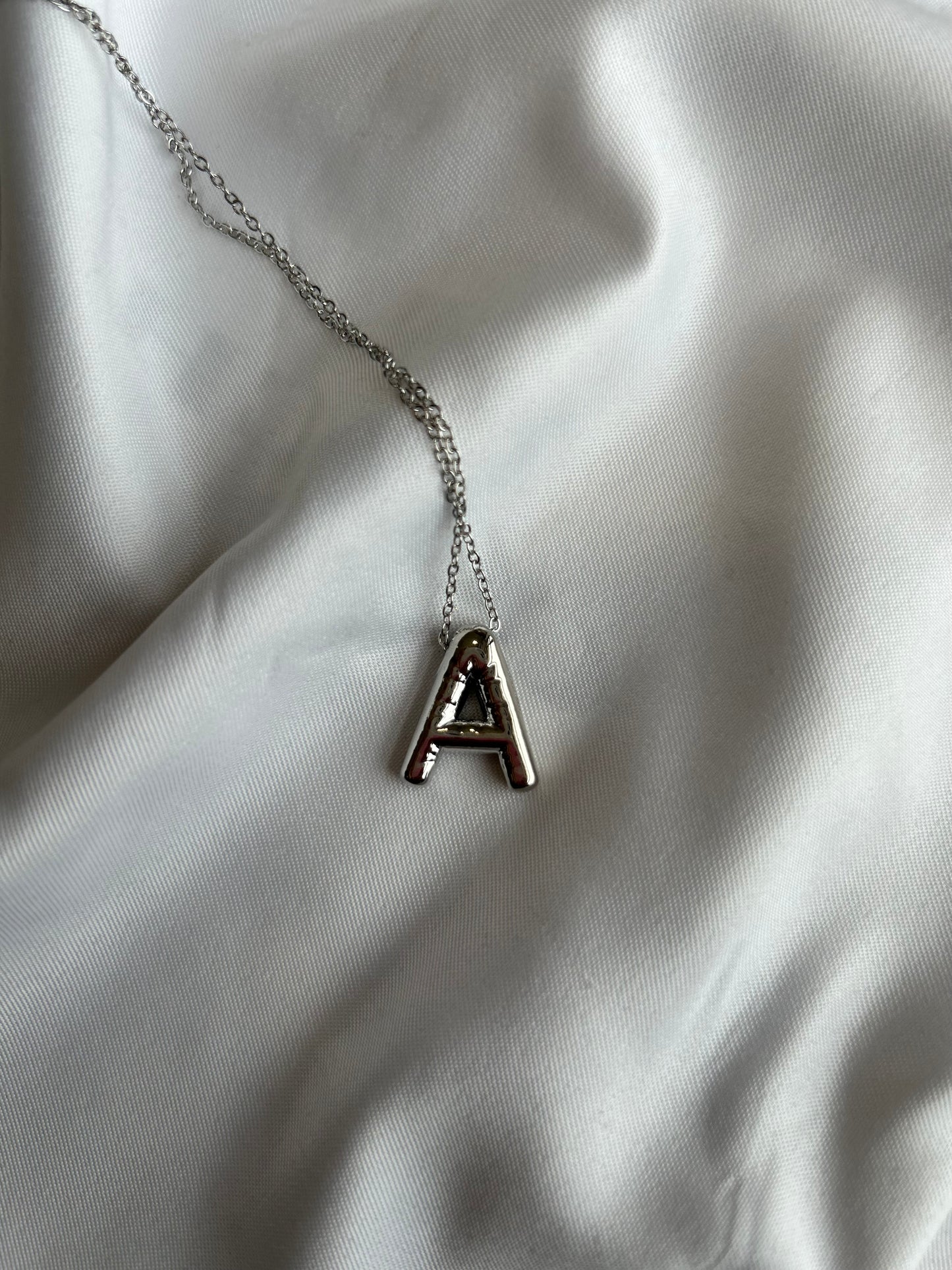 BUBBLE INITIAL NECKLACE (SILVER)