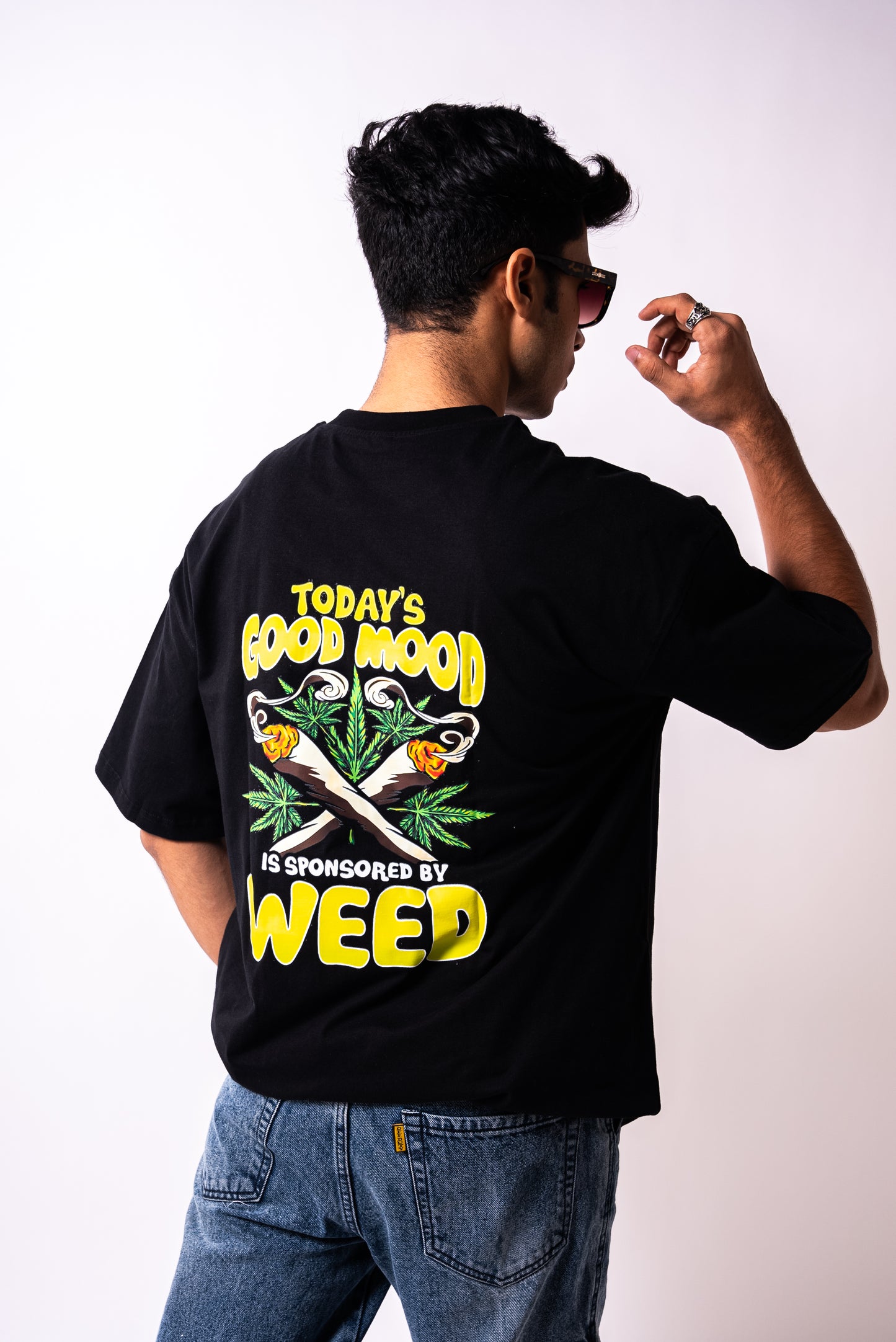 TODAY'S GOOD MOOD TEE