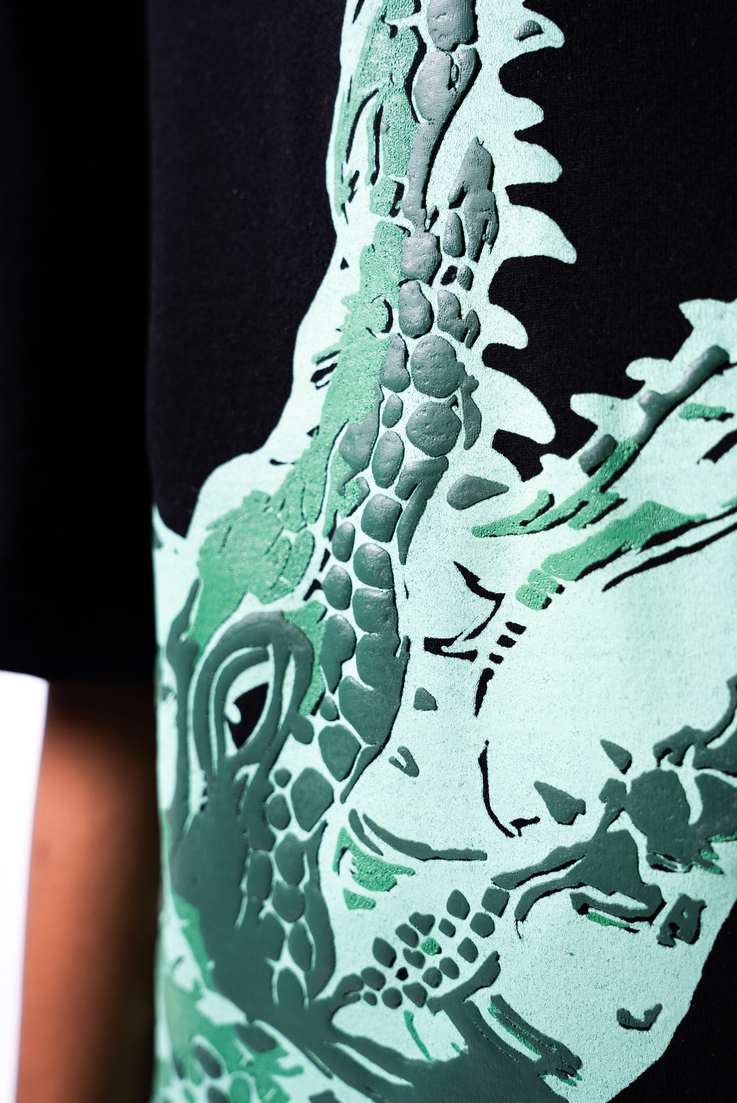 CROCODILE TEE