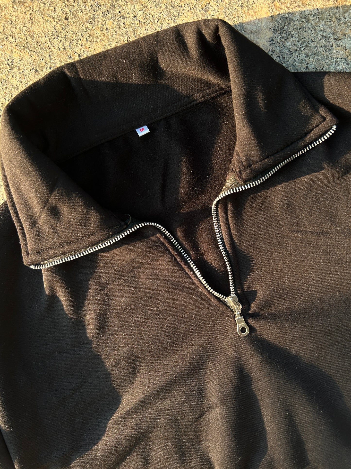 BLACK QUARTER ZIP SWEATSHIRT