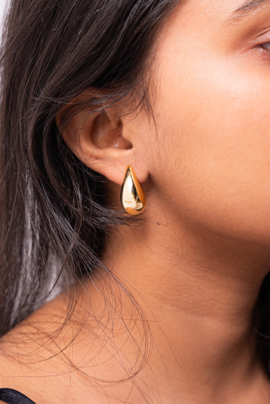 TEAR DROP EARRING