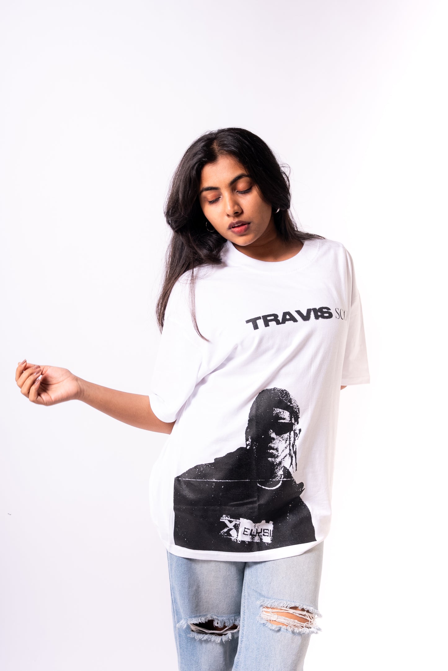 TRAVIS TEE